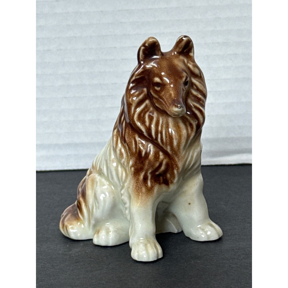 Vintage Porcelain Collie Dog Figurine Seated Sable White Glazed Made in Japan
